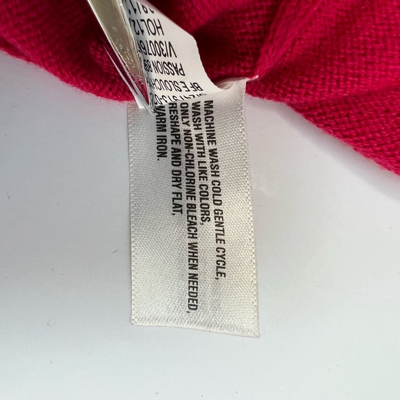 Hot Pink Gap V-Neck Sweater - Picture 8 of 8